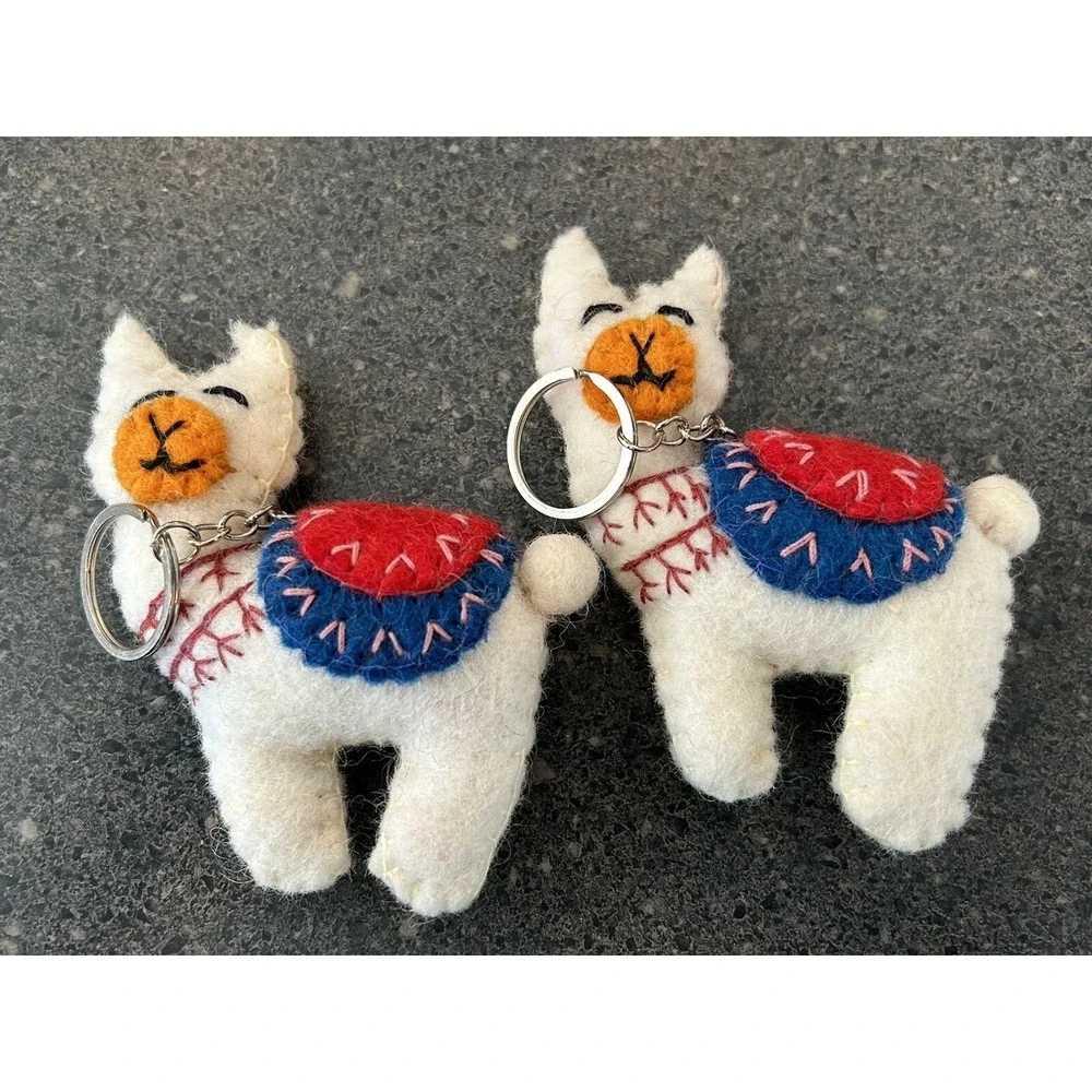 Llama Alpaca Key Rings Chain Hand Made Ornaments 100%‎ Wool set of 2
